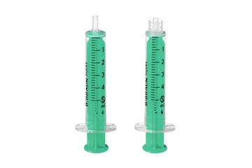 Einmalspritzen mit Luer-Lock-Ansatz